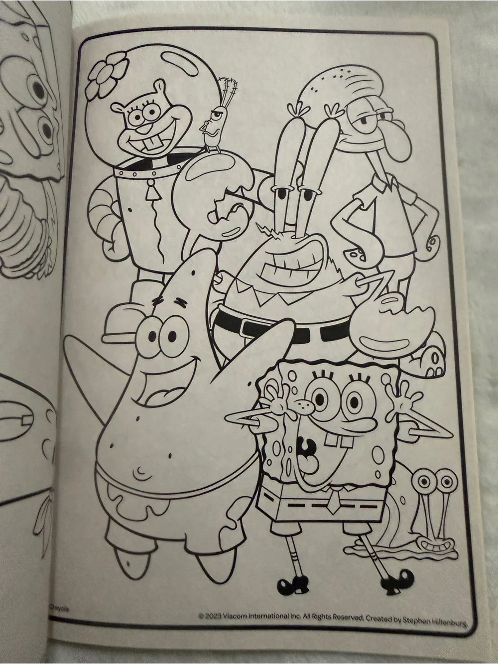 Crayola SpongeBob SquarePants Coloring Book with 24-Pack Crayons